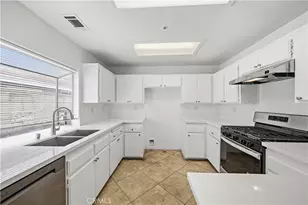 14325 Chesebro Ct, Fontana, CA 92335 - Photo 12
