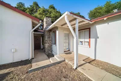 1449 E Bennett Avenue, Glendora, CA 91741 - Photo 30