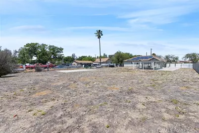 16397 Orange Way, Fontana, CA 92335 - Photo 38