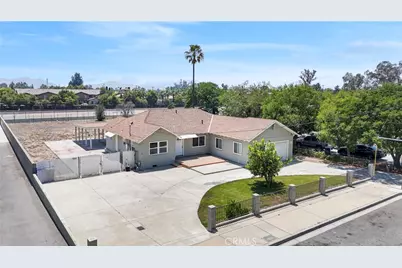 16397 Orange Way, Fontana, CA 92335 - Photo 40