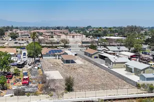 16397 Orange Way, Fontana, CA 92335 - Photo 48