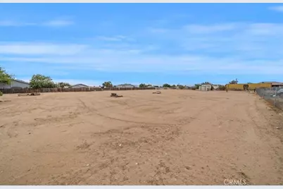 16219 Manzanita, Hesperia, CA 92345 - Photo 28