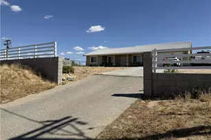 16081 Sitting Bull, Victorville, CA 92395 - Photo 2