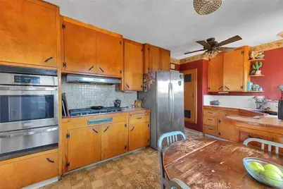 909 W Flora, Ontario, CA 91762 - Photo 8