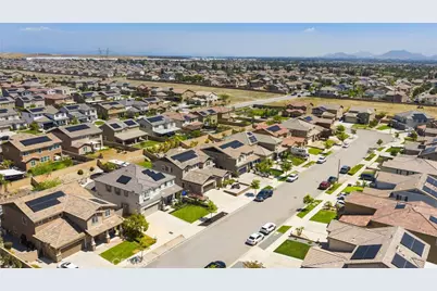 5377 Strawberry, Fontana, CA 92336 - Photo 52