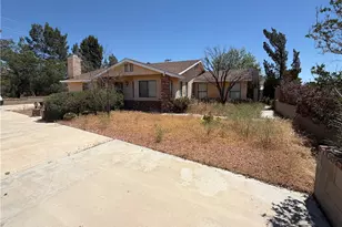 15976 Acoma, Apple Valley, CA 92307 - Photo 1