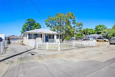26359 Girard, Hemet, CA 92544 - Photo 2