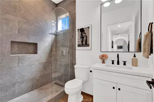 4830 Elmwood Ave, Los Angeles, CA 90004 - Photo 14