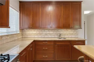 1560 Carnation Way, Upland, CA 91786 - Photo 14