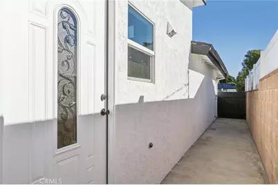 10007 Debra Avenue, Granada Hills, CA 91343 - Photo 44
