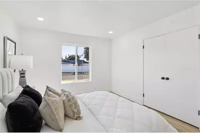 10007 Debra Avenue, Granada Hills, CA 91343 - Photo 26