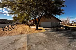 6781 Palisade Way, Yucca Valley, CA 92284 - Photo 2