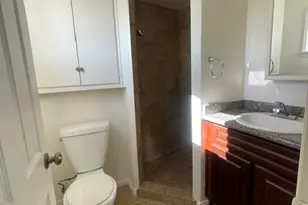 1326 W 98th, Los Angeles, CA 90044 - Photo 28