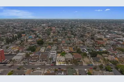 872 W 47th Street, Los Angeles, CA 90037 - Photo 42