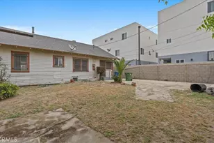 872 W 47th St, Los Angeles, CA 90037 - Photo 34