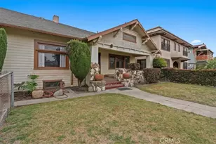 872 W 47th St, Los Angeles, CA 90037 - Photo 2