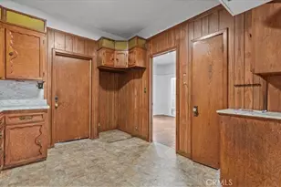872 W 47th St, Los Angeles, CA 90037 - Photo 14