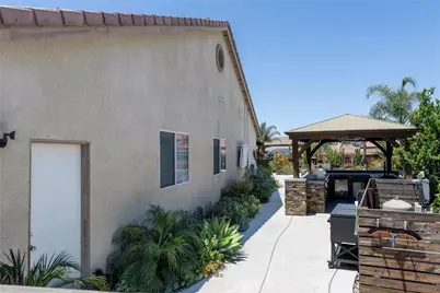 293 Captains Court, San Jacinto, CA 92583 - Photo 10