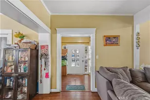 1244 W Martin Luther King Jr, Los Angeles, CA 90037 - Photo 2