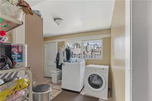 1244 W Martin Luther King Jr, Los Angeles, CA 90037 - Photo 8