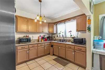1244 W Martin Luther King Jr, Los Angeles, CA 90037 - Photo 6