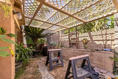 14178 Mendocino Court, Fontana, CA 92336 - Photo 28