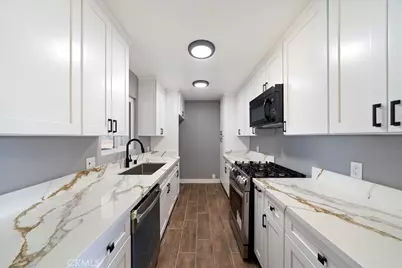 11850 Lee, Adelanto, CA 92301 - Photo 10