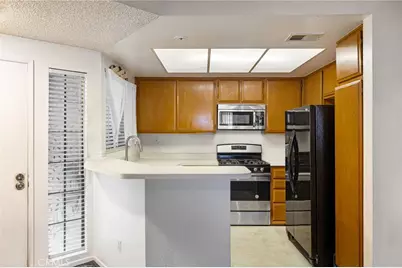 1783 Shady Oaks Court, Azusa, CA 91702 - Photo 6