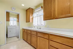 1045 Casa Hermosa, Pomona, CA 91768 - Photo 14