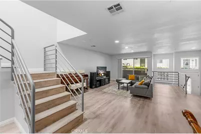2101 Glenada Avenue #2, Montrose, CA 91020 - Photo 2