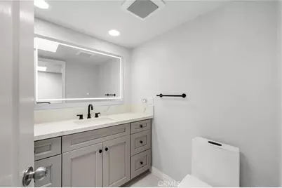 2101 Glenada Avenue #2, Montrose, CA 91020 - Photo 22