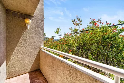 2101 Glenada Avenue #2, Montrose, CA 91020 - Photo 12