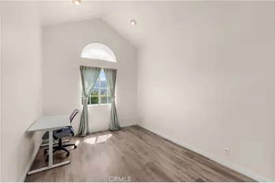 2101 Glenada Avenue #2, Montrose, CA 91020 - Photo 18