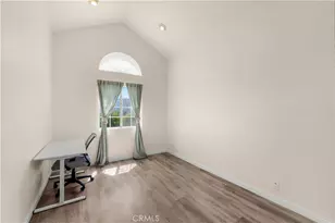 2101 Glenada Ave, Montrose, CA 91020 - Photo 18