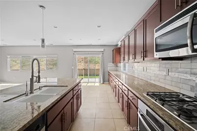 18039 Lapis, San Bernardino, CA 92407 - Photo 26