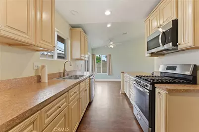 302 S Treanor, Glendora, CA 91741 - Photo 8