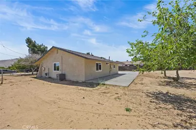 9030 Roble, Hesperia, CA 92345 - Photo 30