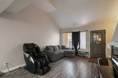 435 W 9th, Upland, CA 91786 - Photo 2