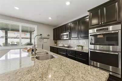 11471 Autumn Sage Avenue, Mira Loma, CA 91752 - Photo 10