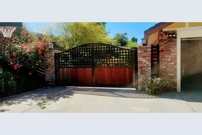 11051 Estacia, Yucaipa, CA 92399 - Photo 16