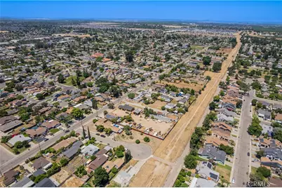 1 N Bridge Street, Visalia, CA 93291 - Photo 12