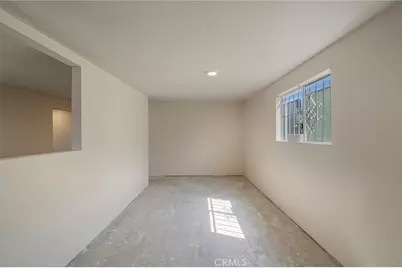 753 W 104th Street, Los Angeles, CA 90044 - Photo 26