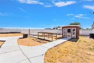 13315 Cochise, Apple Valley, CA 92308 - Photo 38