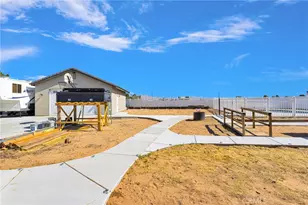 13315 Cochise, Apple Valley, CA 92308 - Photo 46