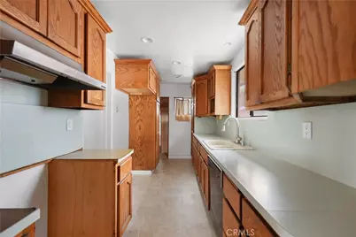 6049 Pennswood Avenue, Lakewood, CA 90712 - Photo 12