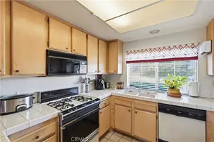 28042 Calle Vallarta, Menifee, CA 92585 - Photo 8