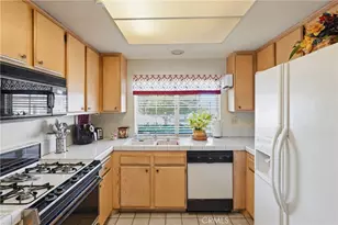 28042 Calle Vallarta, Menifee, CA 92585 - Photo 4
