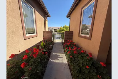 37780 Gallery Lane, Beaumont, CA 92223 - Photo 6