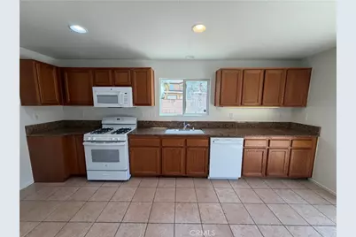33963 Petunia Street, Murrieta, CA 92563 - Photo 10