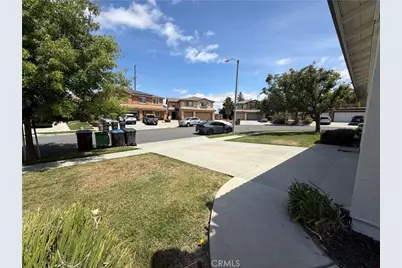 33963 Petunia Street, Murrieta, CA 92563 - Photo 4